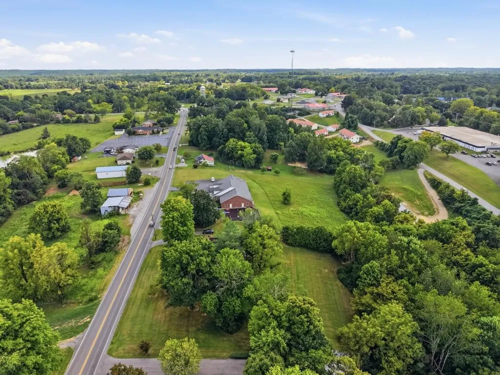 507 Lafayette Rd Red Boiling Springs, TN 37150