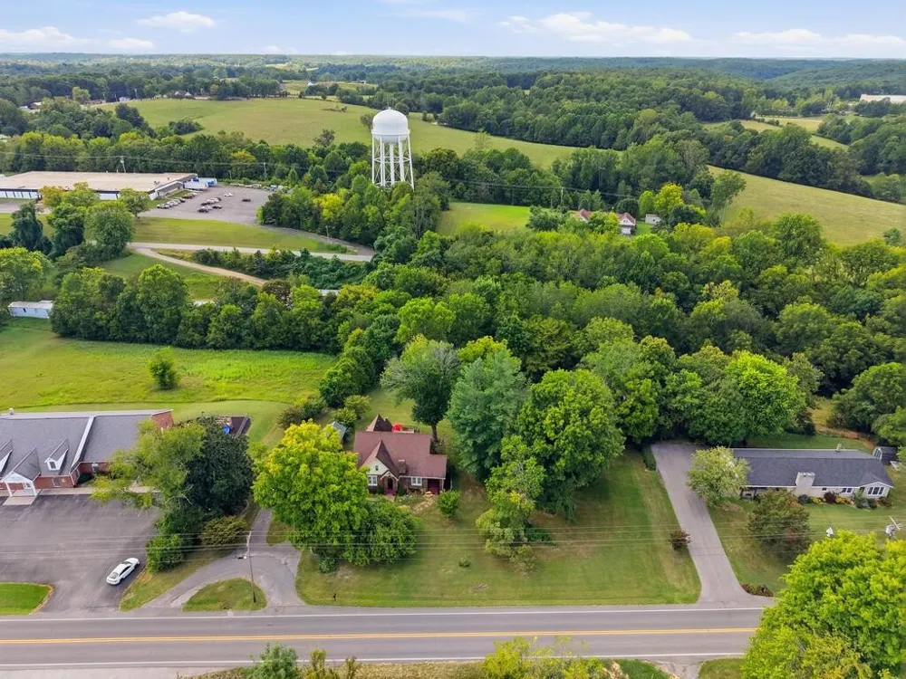 507 Lafayette Rd Red Boiling Springs, TN 37150
