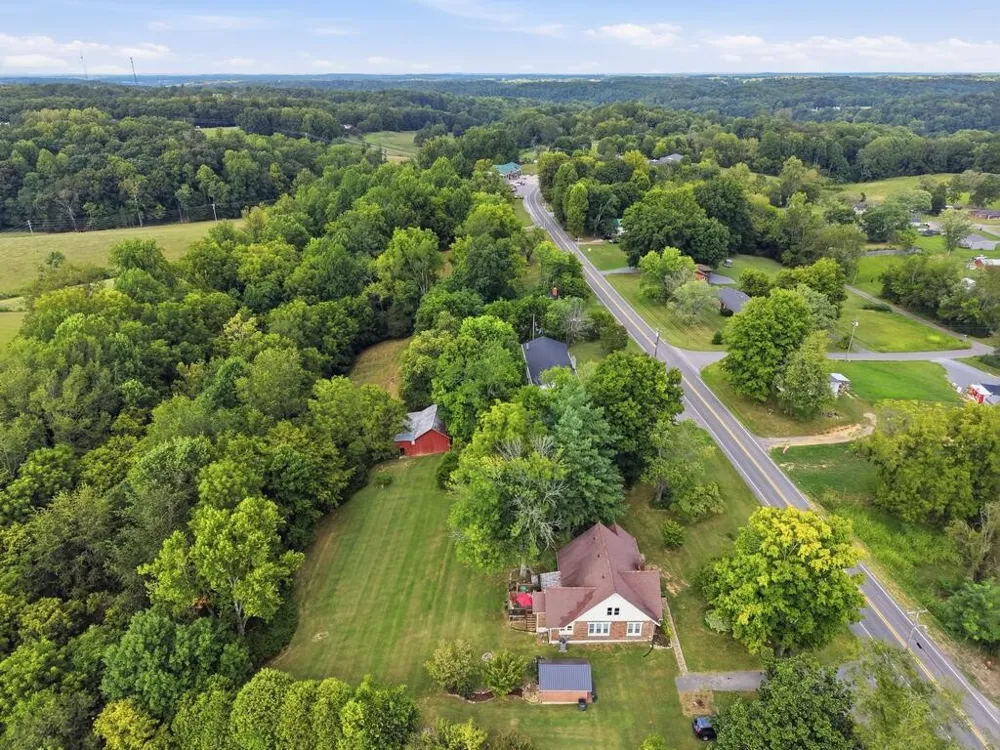 507 Lafayette Rd Red Boiling Springs, TN 37150