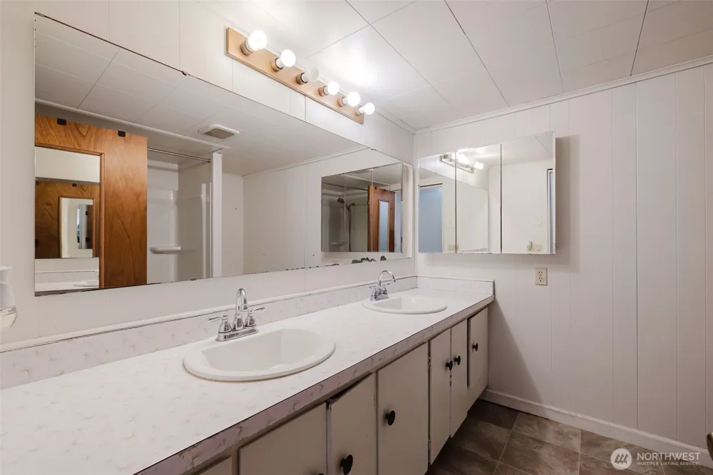4564 SE Horstman Road Port Orchard, WA 98366