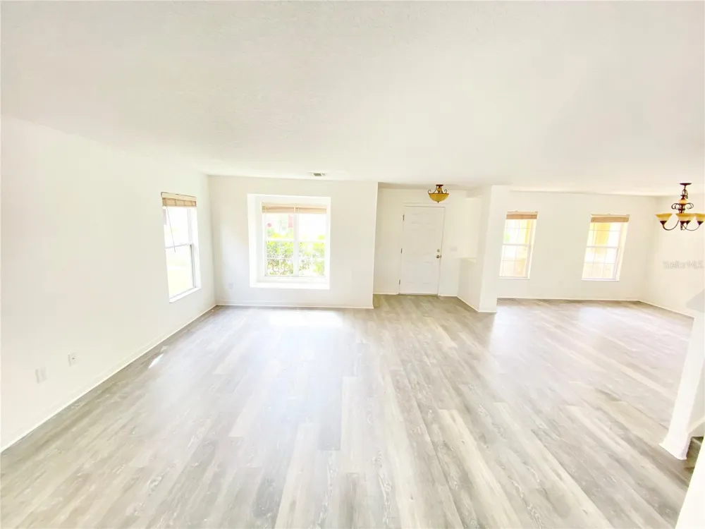 13631 PHOENIX DRIVE Orlando, FL 32828
