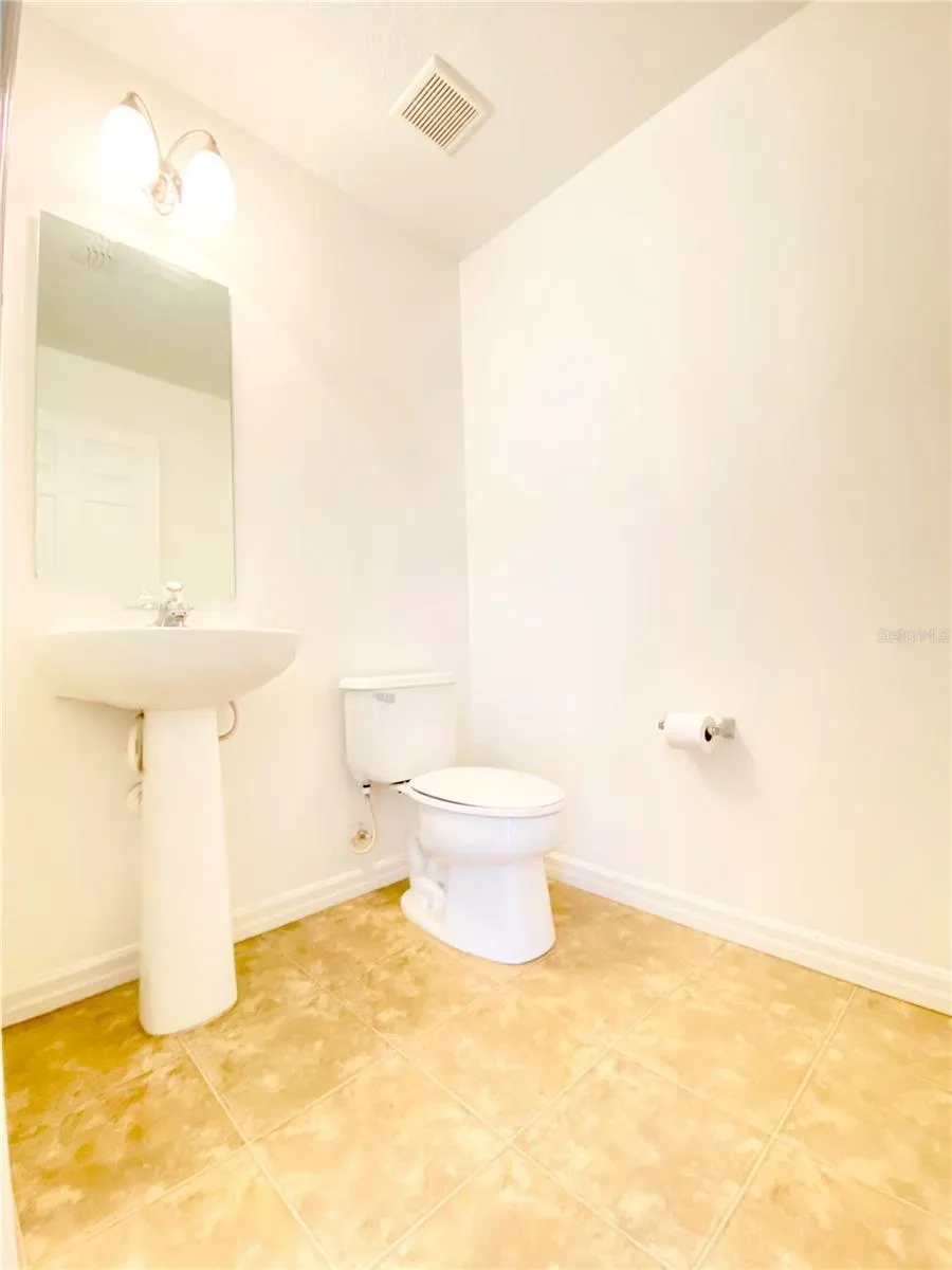 13631 PHOENIX DRIVE Orlando, FL 32828
