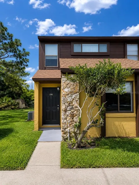 2760 GRAY FOX LANE
