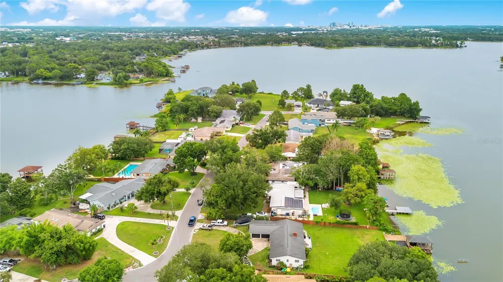 5725 PADGETT CIRCLE Orlando, FL 32839