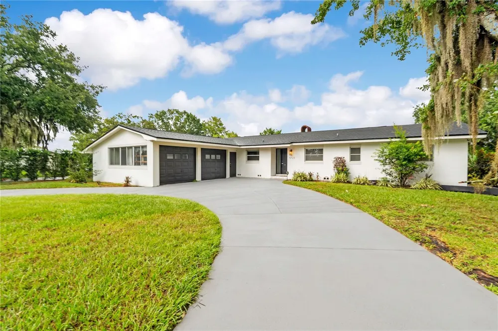 5725 PADGETT CIRCLE Orlando, FL 32839