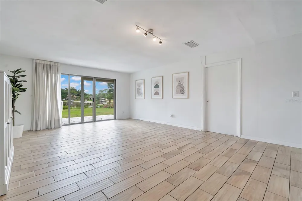5725 PADGETT CIRCLE Orlando, FL 32839