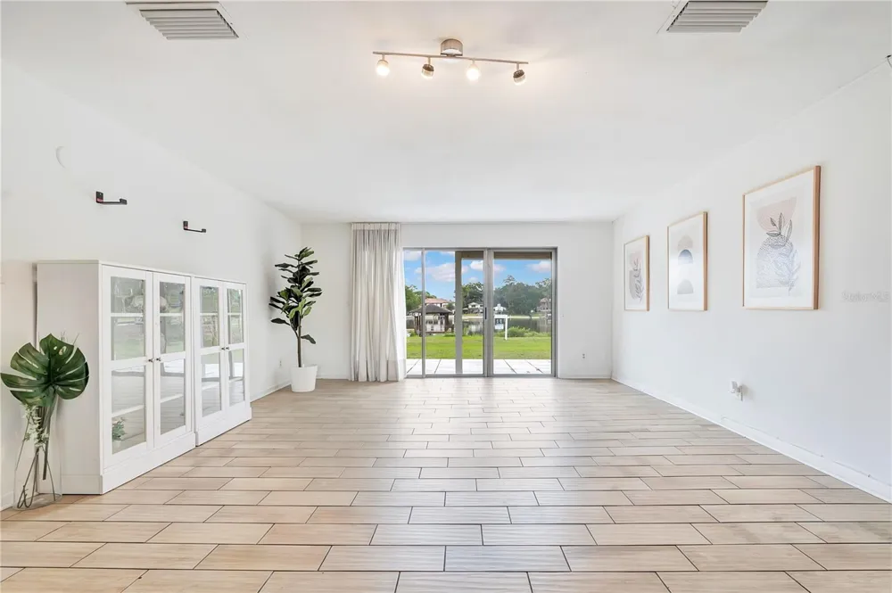 5725 PADGETT CIRCLE Orlando, FL 32839