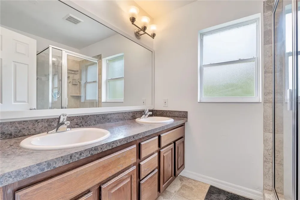 5725 PADGETT CIRCLE Orlando, FL 32839