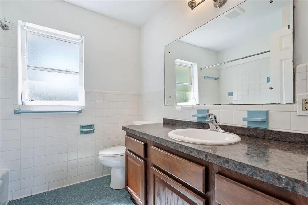 5725 PADGETT CIRCLE Orlando, FL 32839