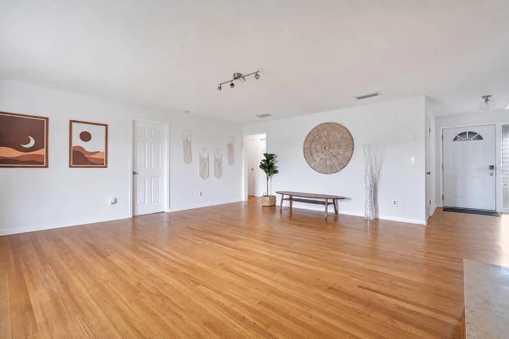 5725 PADGETT CIRCLE Orlando, FL 32839
