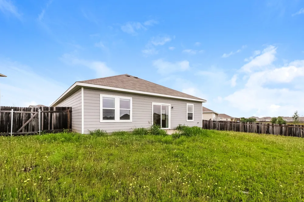 12601 Samuel Adams Manor, TX 78653