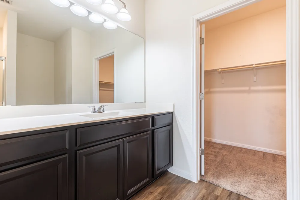 12601 Samuel Adams Manor, TX 78653