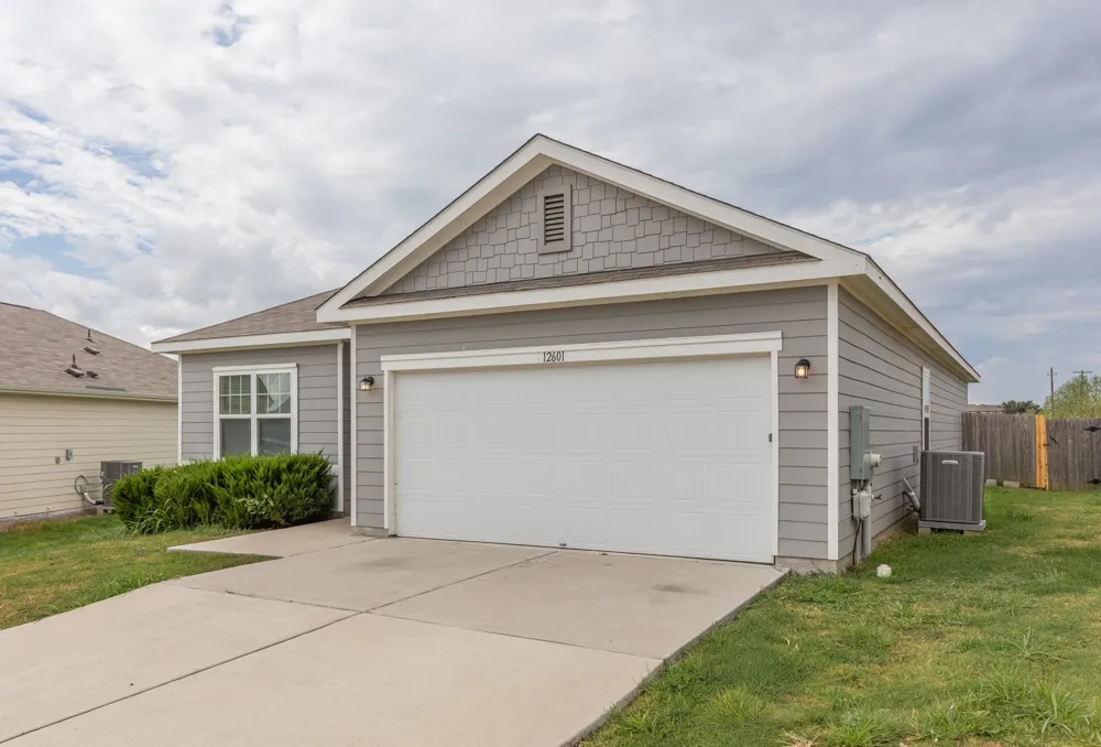 12601 Samuel Adams Manor, TX 78653
