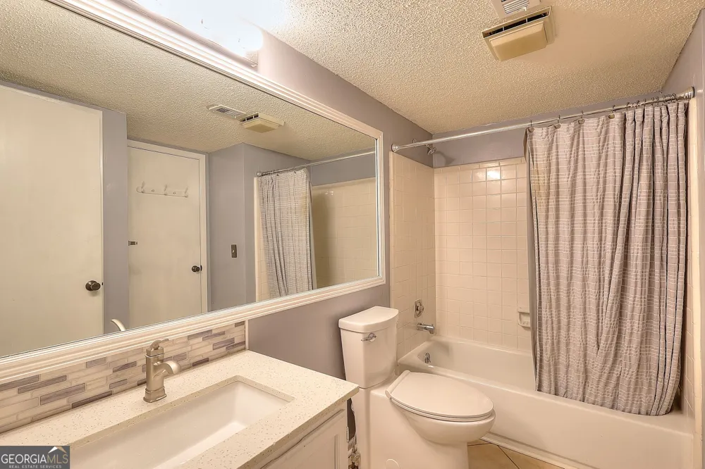 12 Rumson CT SE Smyrna, GA 30080