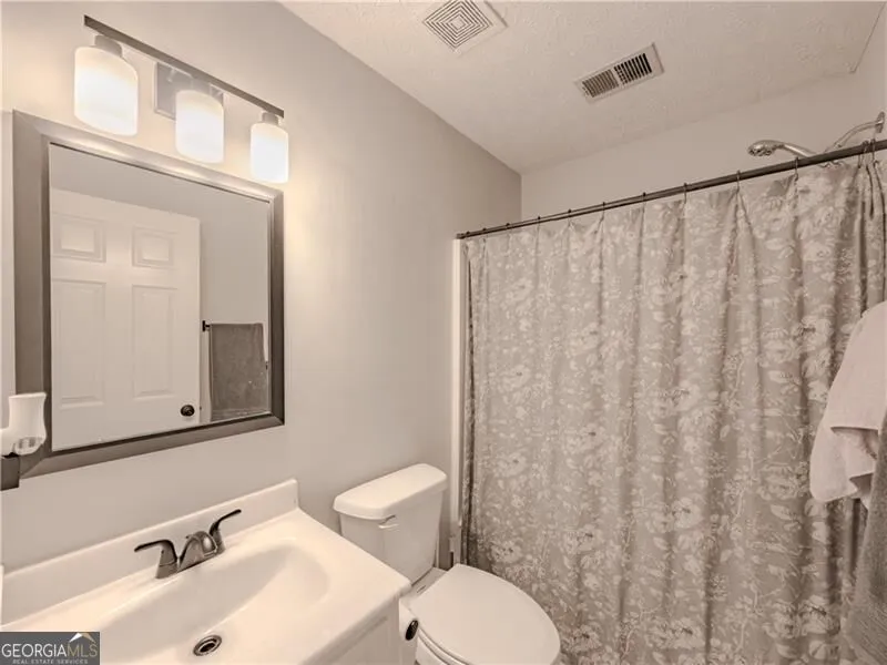 2990 Hampton Valley DR Loganville, GA 30052