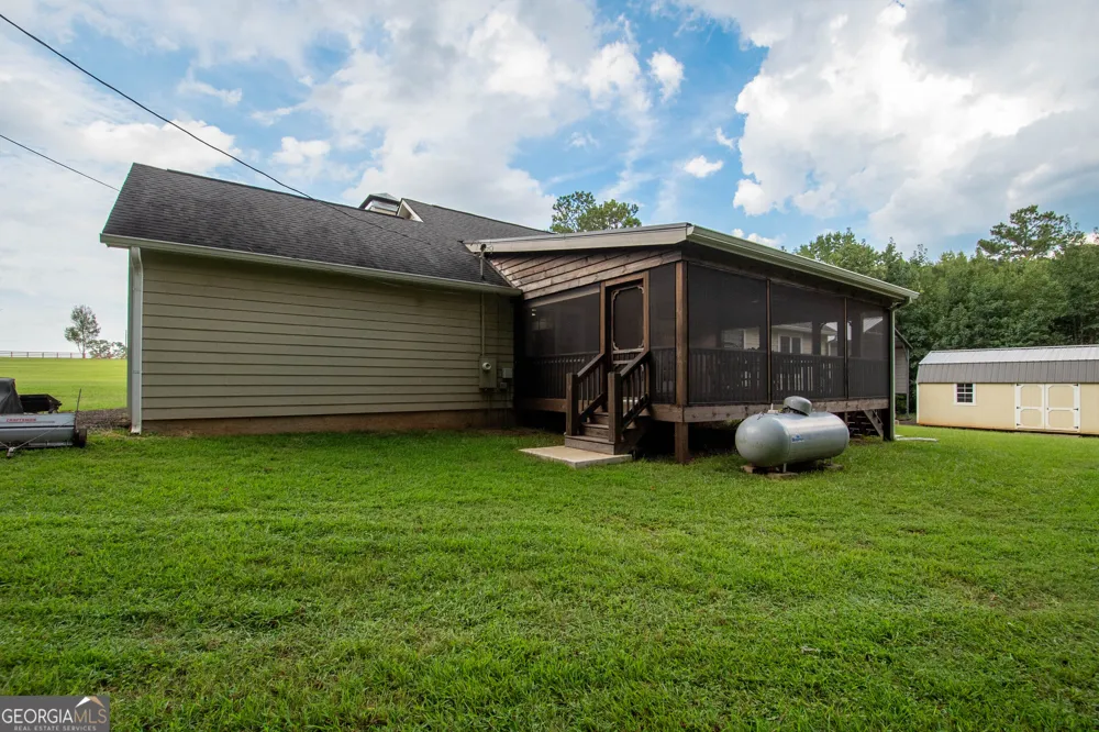 971 Bo Bo Banks RD Grantville, GA 30220