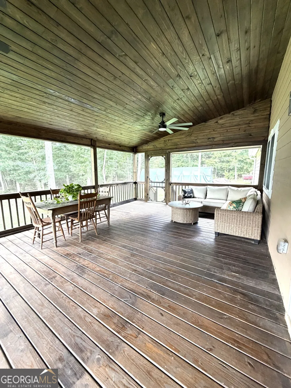 971 Bo Bo Banks RD Grantville, GA 30220