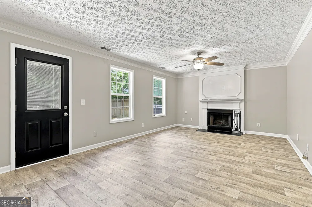 2455 Tolliver DR Ellenwood, GA 30294