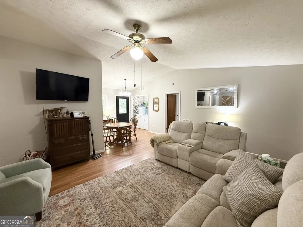 62 Melvin Harris RD Manchester, GA 31816