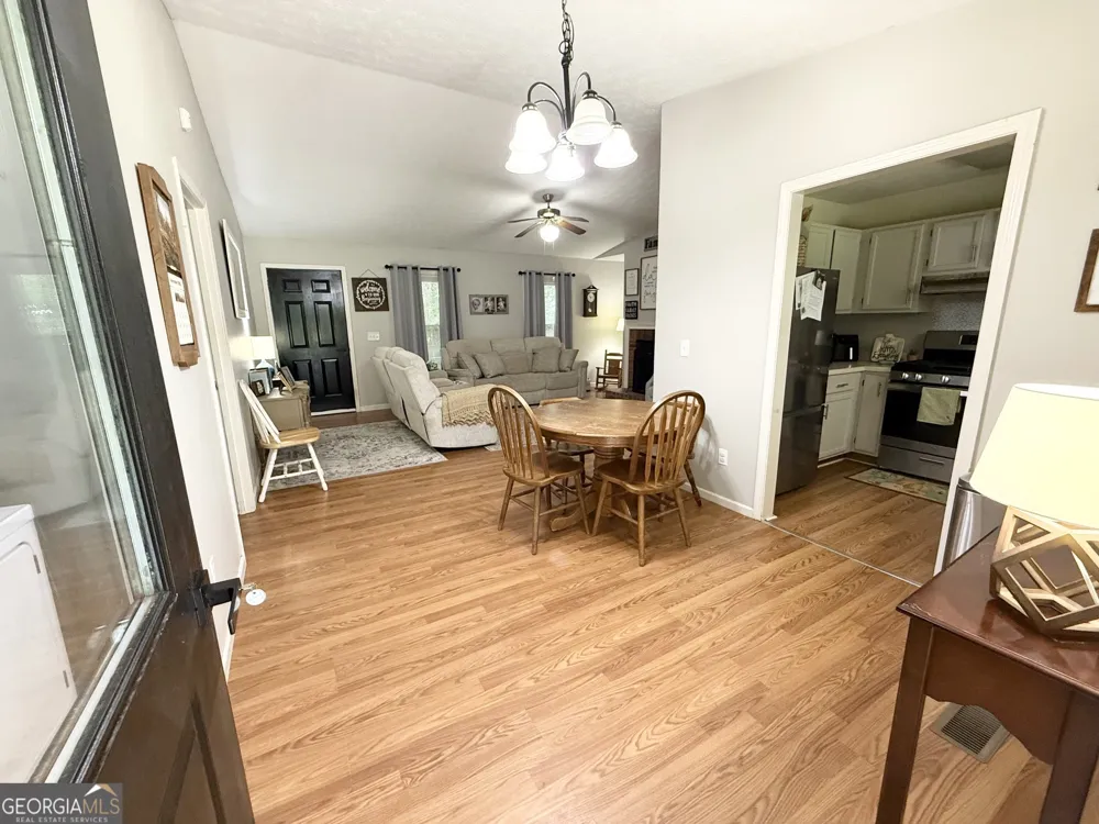 62 Melvin Harris RD Manchester, GA 31816