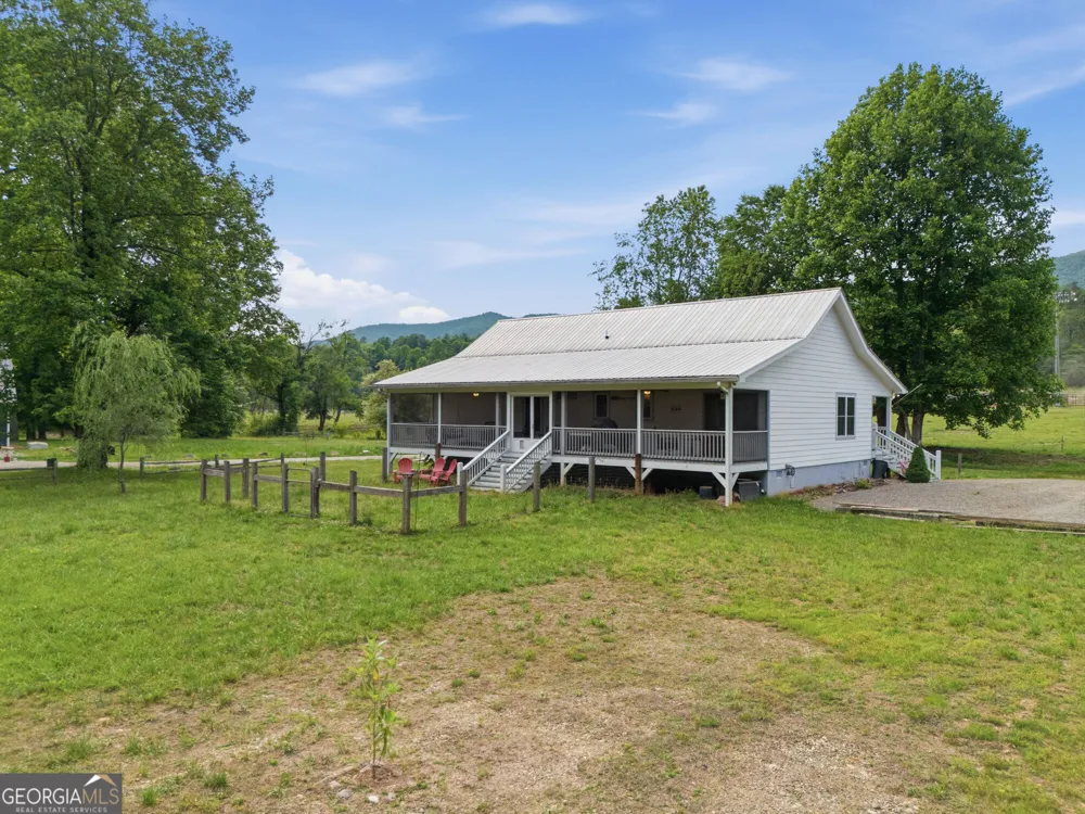 87 Laughing Waters Lane Hayesville, NC 28904