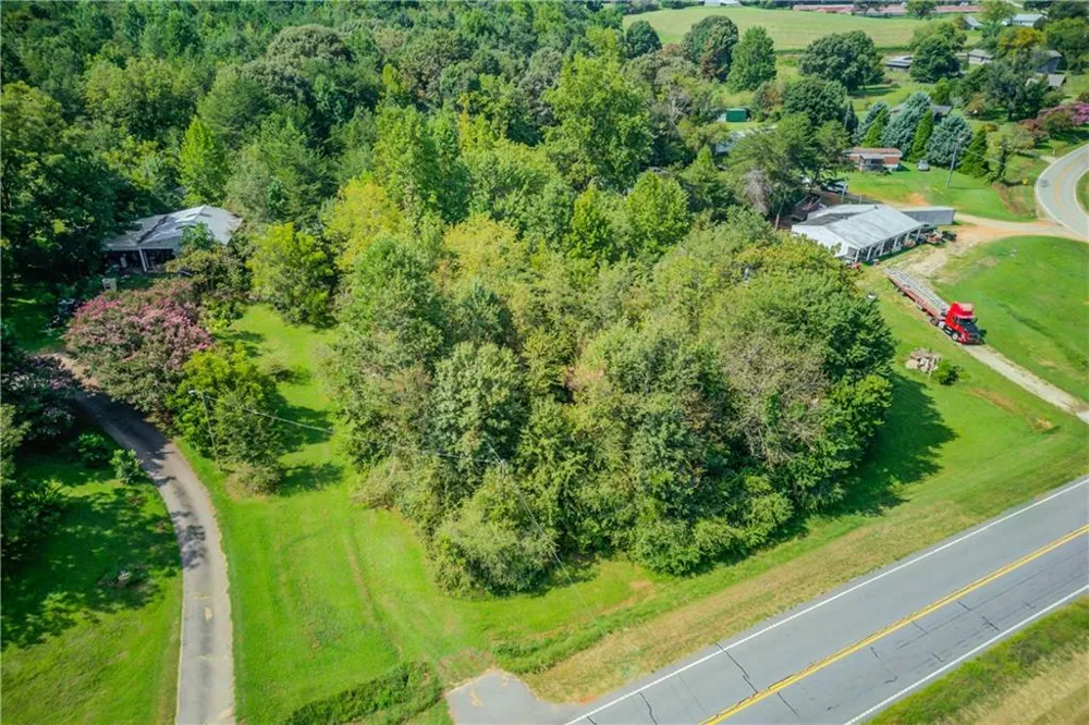 10154 Duncan Bridge Road Cleveland, GA 30528