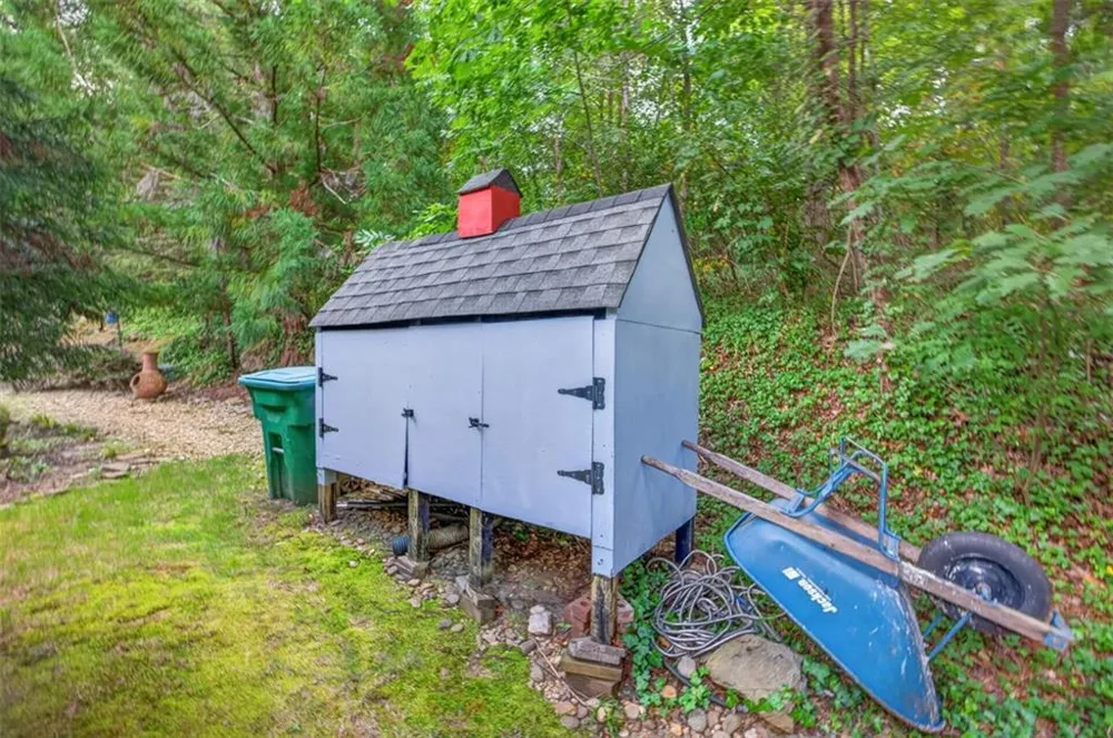 4250 Horder Court Snellville, GA 30039