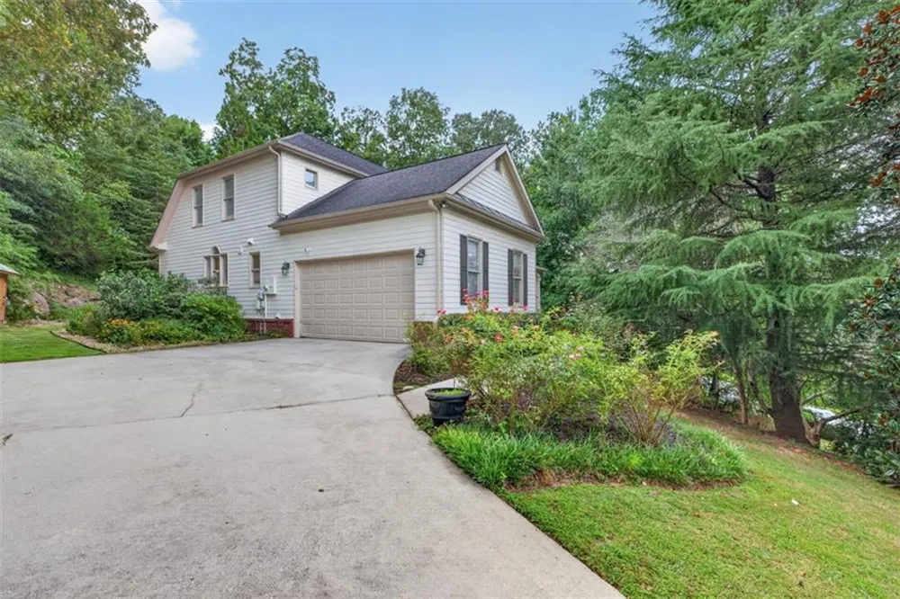 4250 Horder Court Snellville, GA 30039