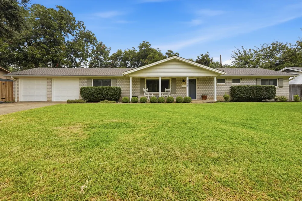 6908 Wycliff Street Fort Worth, TX 76116