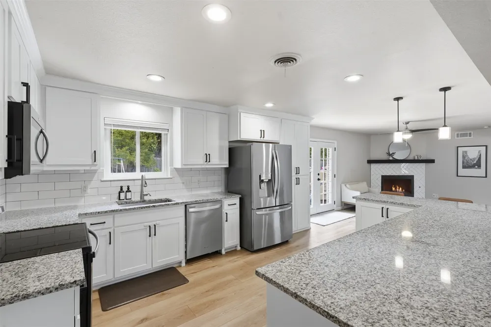 6908 Wycliff Street Fort Worth, TX 76116