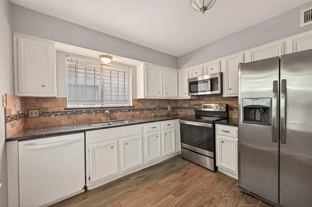 12400 Overbrook Ln #41b Houston, TX 77077