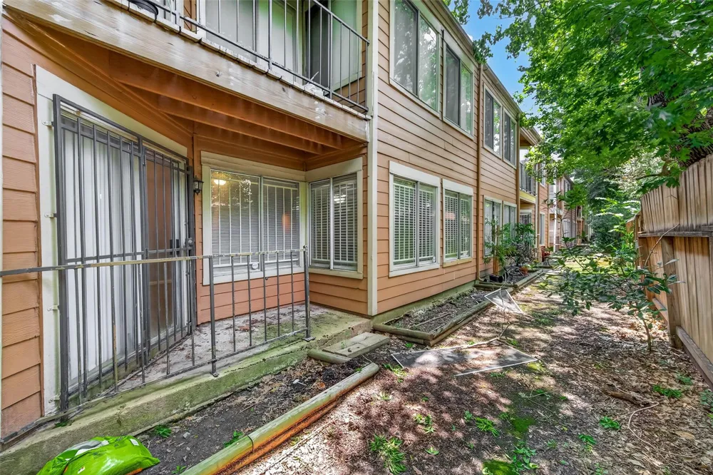 12400 Overbrook Ln #41b Houston, TX 77077