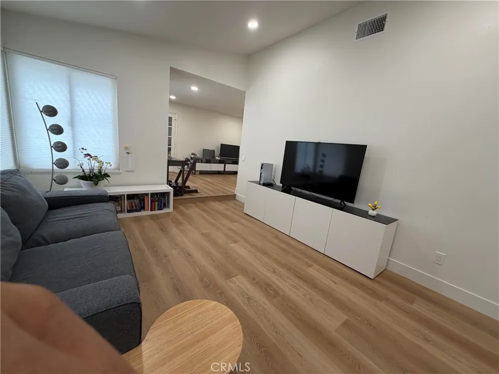 2115 Baywood Fullerton, CA 92833