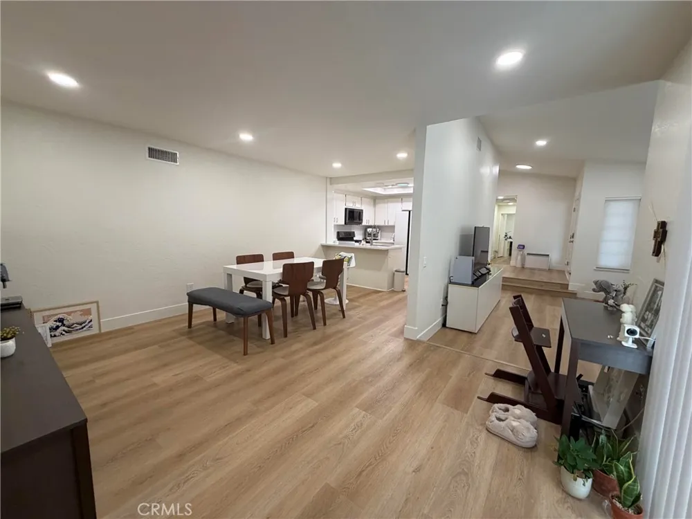 2115 Baywood Fullerton, CA 92833