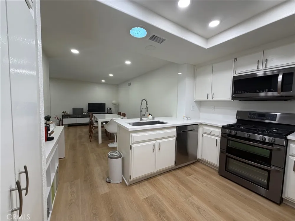2115 Baywood Fullerton, CA 92833