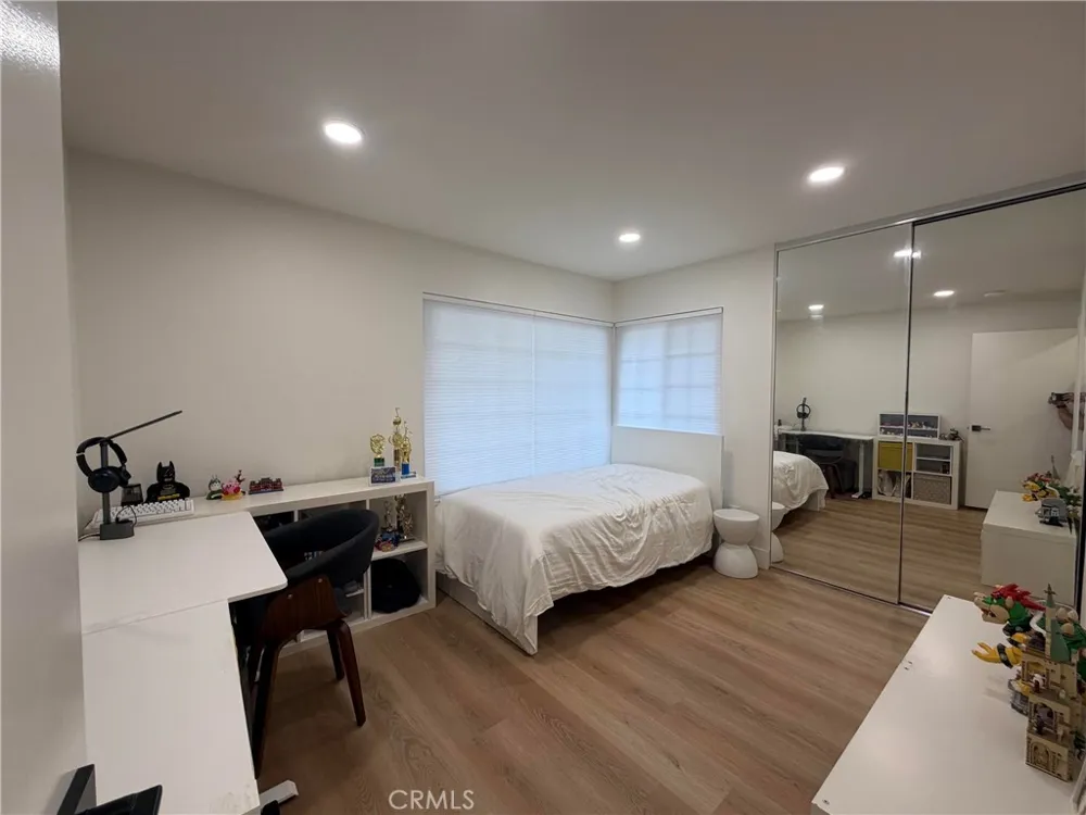 2115 Baywood Fullerton, CA 92833