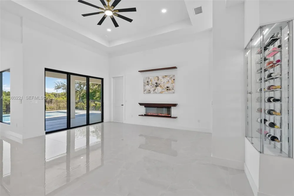 1327 23rd ST Cape Coral, FL 33909