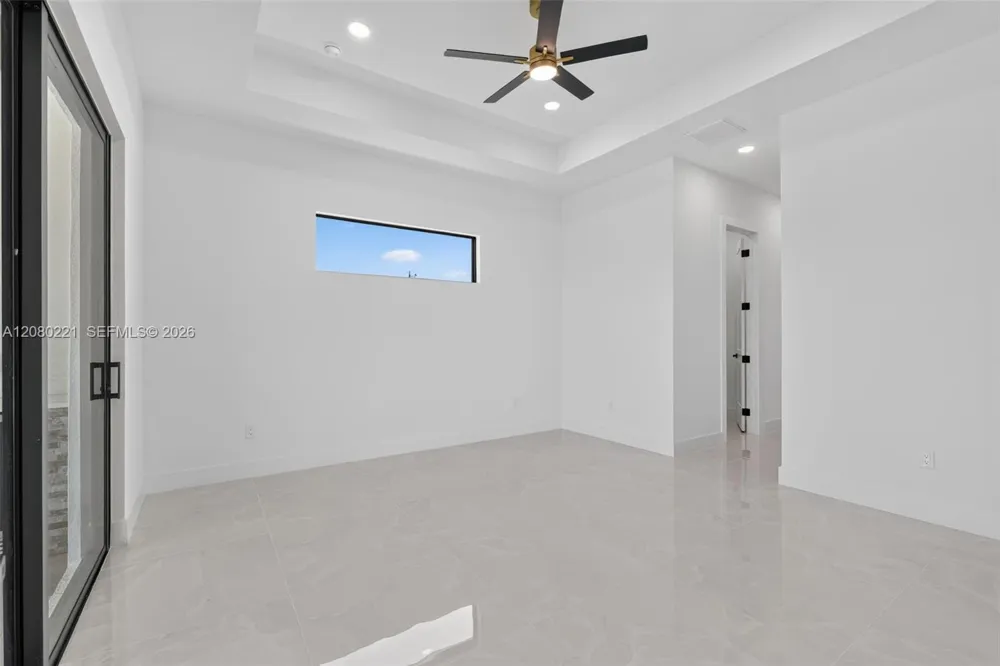 1327 23rd ST Cape Coral, FL 33909