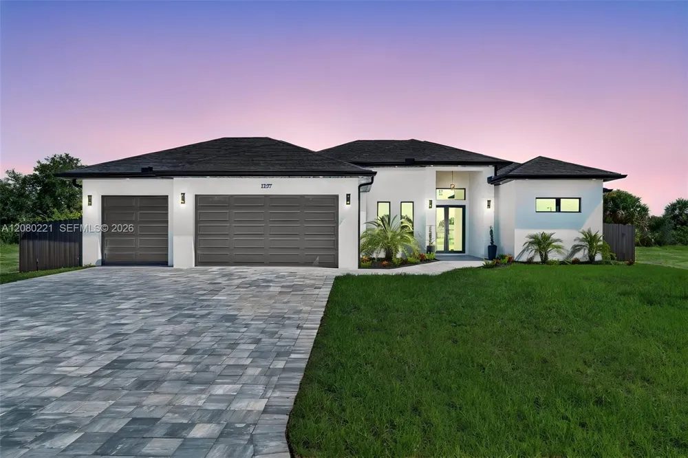 1327 23rd ST Cape Coral, FL 33909