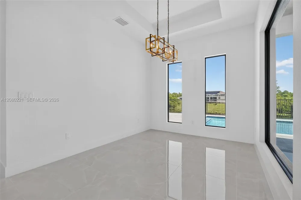 1327 23rd ST Cape Coral, FL 33909