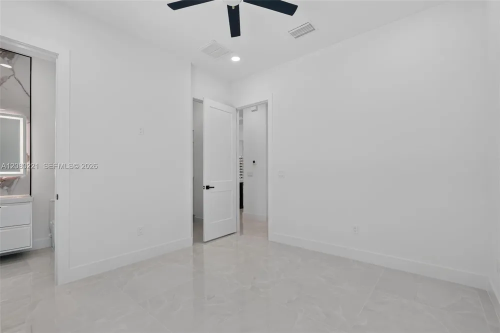 1327 23rd ST Cape Coral, FL 33909