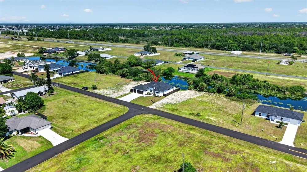 1327 23rd ST Cape Coral, FL 33909