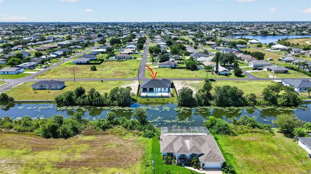 1327 23rd ST Cape Coral, FL 33909