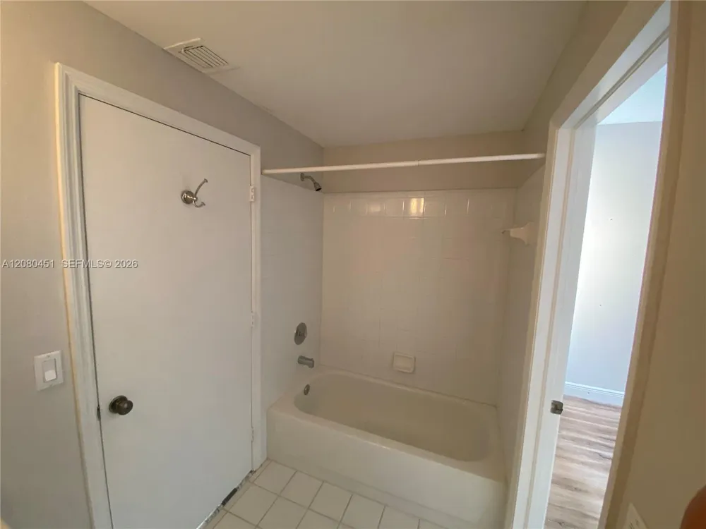 1575 Veracruz Ln Weston, FL 33327