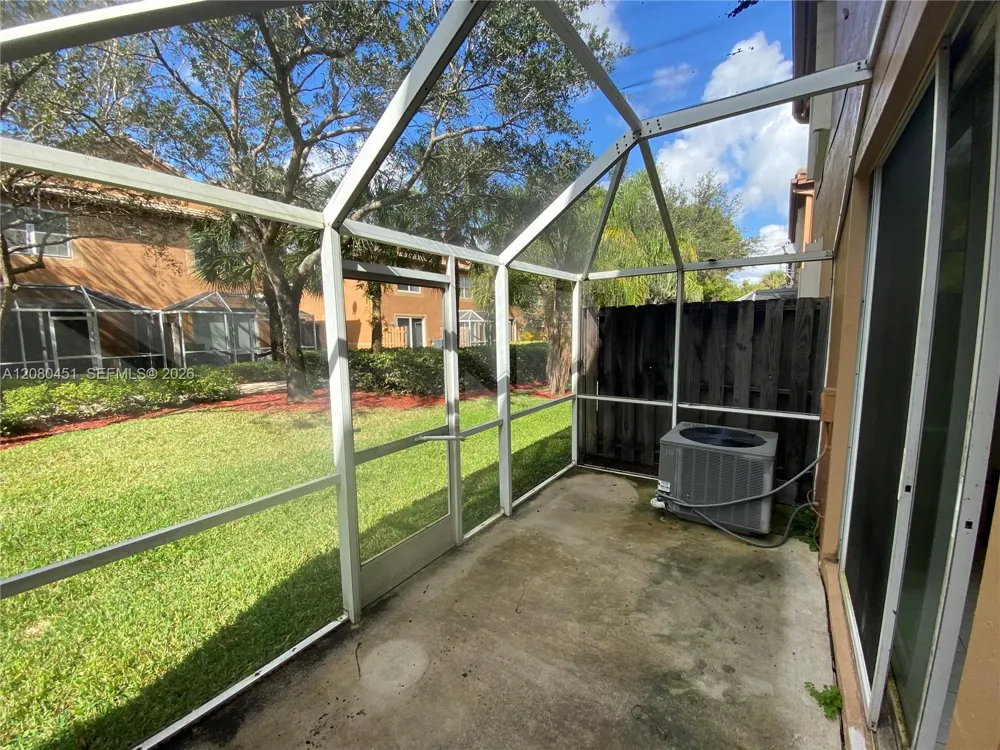 1575 Veracruz Ln Weston, FL 33327