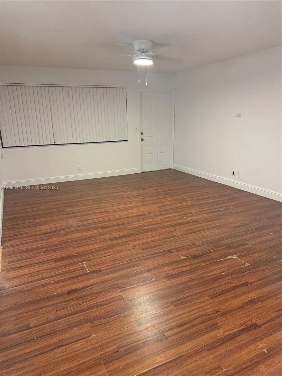 838 Twin Lakes Dr #19-E Coral Springs, FL 33071