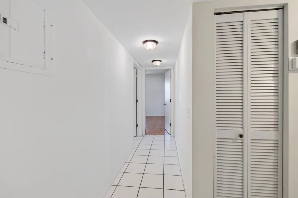 179 Waterside Drive #179 Hypoluxo, FL 33462