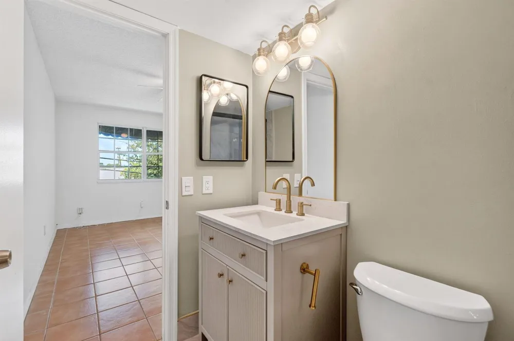 179 Waterside Drive #179 Hypoluxo, FL 33462