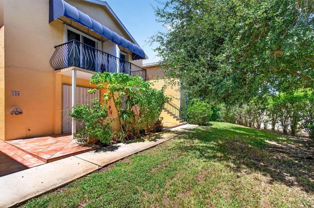 179 Waterside Drive #179 Hypoluxo, FL 33462