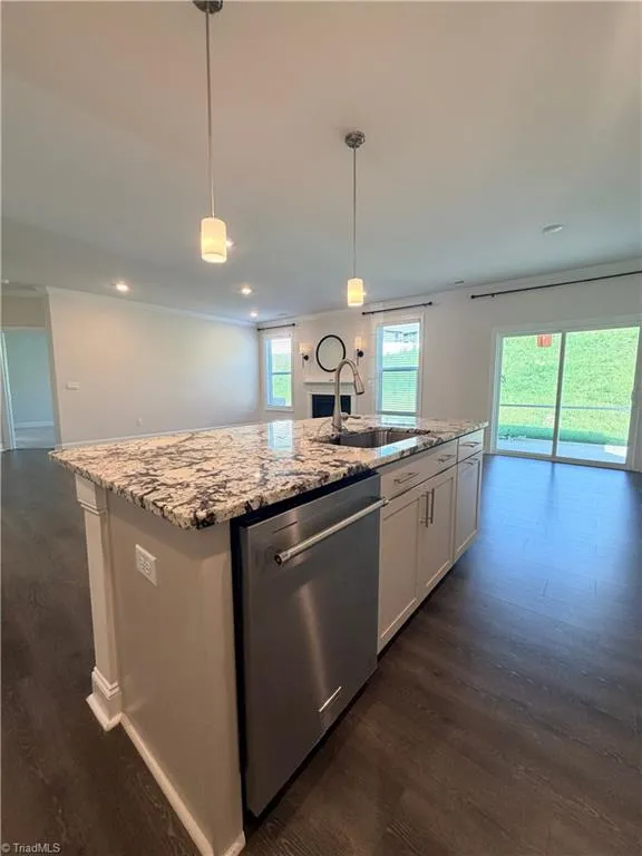 4293 Pelican Street High Point, NC 27265